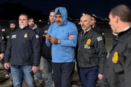 Embajada de Venezuela habilita envío de cartas a Maduro detenido