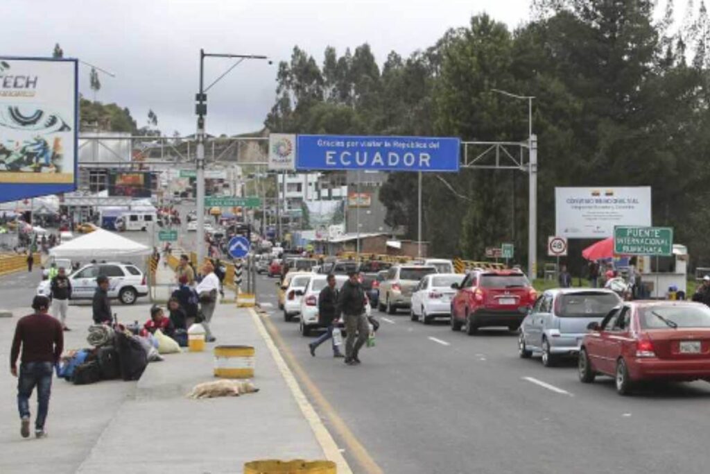 Ecuador y Colombia aplican arancel del 30% al comercio bilateral
