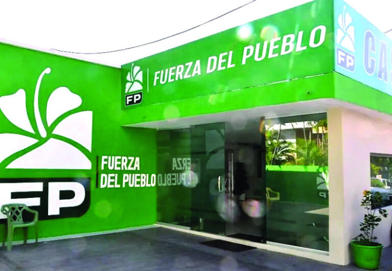 Fuerza del Pueblo juramenta nuevos miembros con Leonel Fernández