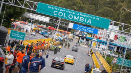 Colombia analiza subir aranceles a Ecuador hasta 50% por disputa Colombia analiza subir aranceles a Ecuador hasta 50% por disputa