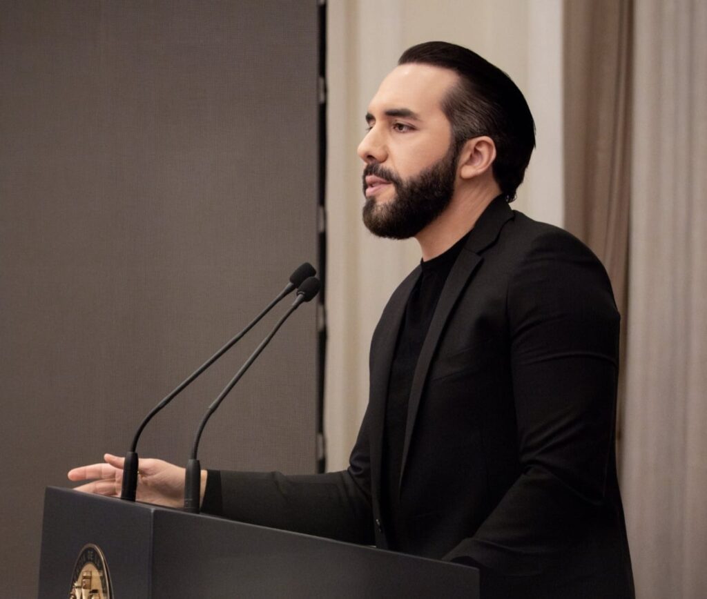 Bukele cuestiona política de derechos humanos para criminales en Honduras