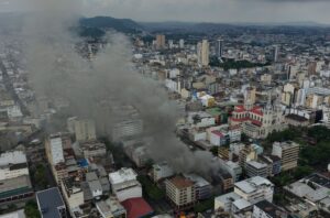 Gobierno pide a Fiscalía investigar recientes incendios en Guayaquil