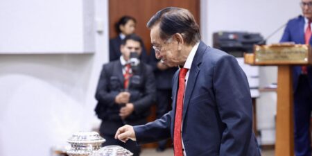 Congreso de Perú nombra a José María Balcázar presidente interino