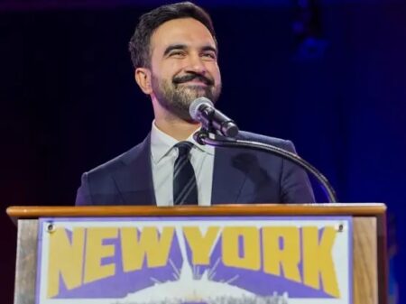 Alcalde de Nueva York plantea subir impuestos a la propiedad