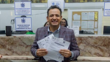 Alcalde de Chihuahua destituye a subdirector por misoginia