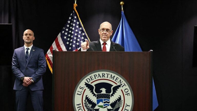 Estados Unidos retira 700 agentes federales de Minnesota tras acuerdo