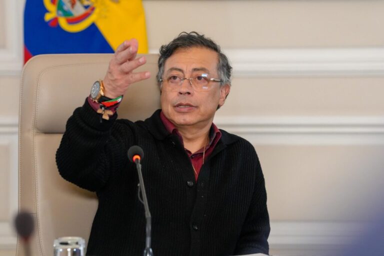 Consejo de Estado suspende aumento del salario mínimo en Colombia Consejo de Estado suspende aumento del salario mínimo en Colombia