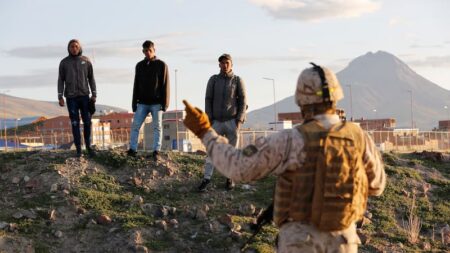 Chile repatría a más de 4,000 migrantes irregulares a Bolivia