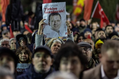 Ekrem İmamoğlu cumple un año en prisión en Turquía