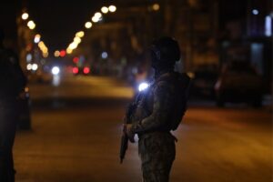 Ecuador decreta toque de queda en cuatro provincias por violencia Ecuador decreta toque de queda en cuatro provincias por violencia