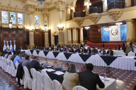 Guatemala actualiza criterios para repartir fondos del IVA Paz