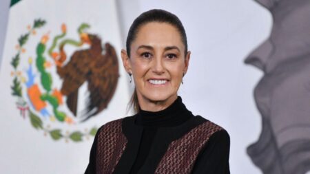 Sheinbaum lidera conmemoración del Día de la Mujer en Campo Marte