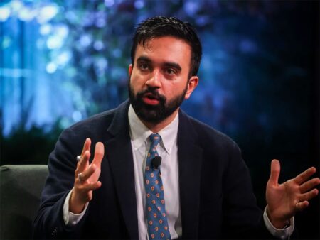 Seis arrestados tras protestas islamófobas en Nueva York Seis arrestados tras protestas islamófobas en Nueva York