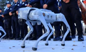 Policía de Guadalupe usa perros robot para seguridad en Estadio BBVA Policía de Guadalupe usa perros robot para seguridad en Estadio BBVA