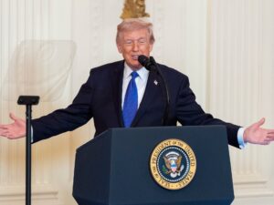 Trump prevé guerra con Irán de hasta 5 semanas, pero advierte riesgo de extensión Trump prevé guerra con Irán de hasta 5 semanas, pero advierte riesgo de extensión