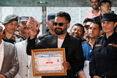 Balendra Shah y su partido logran mayoría en elecciones de Nepal