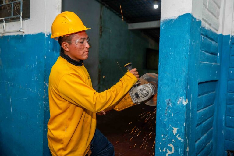 Gobierno moderniza Centro Escolar Las Ánimas en La Paz Centro