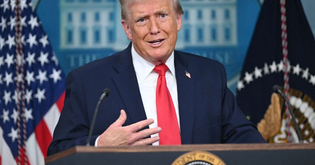 Trump advierte nuevas acciones contra Cuba tras bloqueo petrolero