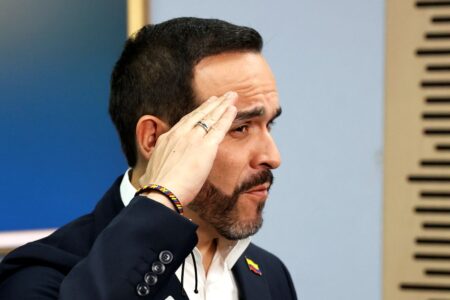 Abelardo de la Espriella apuesta por romper con la política tradicional Abelardo de la Espriella apuesta por romper con la política tradicional