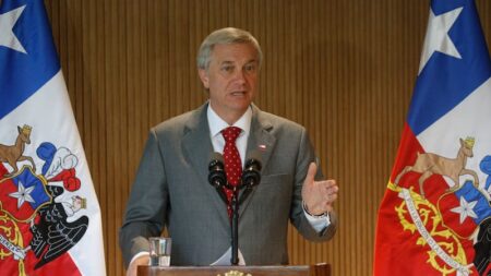 Boric anuncia Plan de Reconstrucción tras desastres en Chile