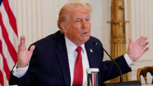 EE UU inicia revocación de ciudadanía a 350 naturalizados por fraude