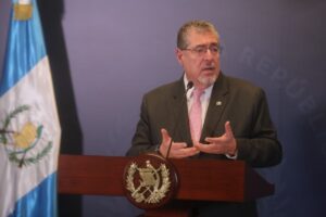 Arévalo entrevistará a seis candidatos a fiscal general esta semana