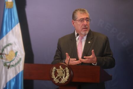 Arévalo entrevistará a seis candidatos a fiscal general esta semana