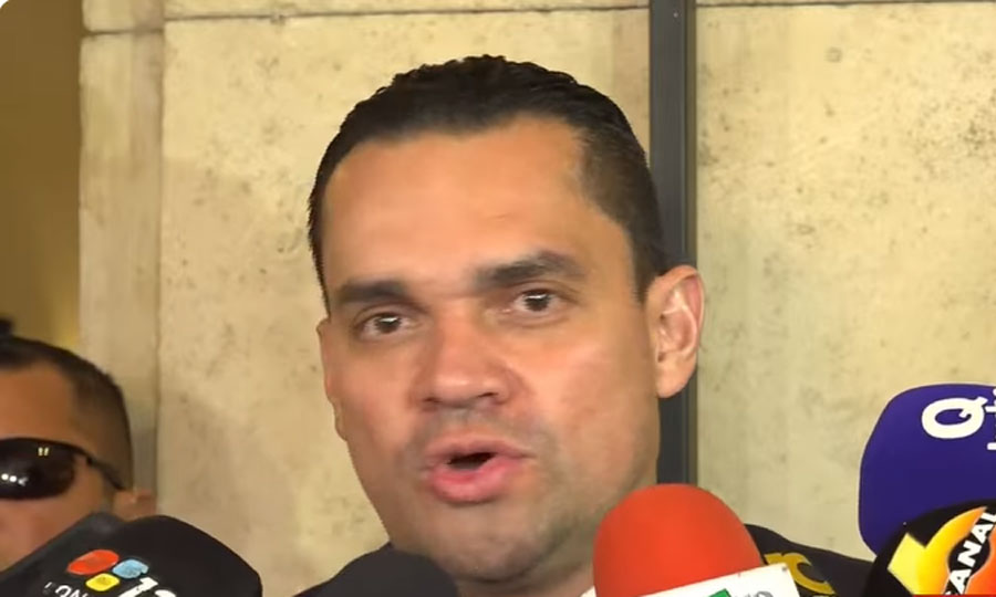 Congreso recibe solicitudes de juicio político contra TJE y CNE Congreso recibe solicitudes de juicio político contra TJE y CNE