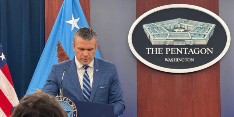 EE.UU. mantendrá tropas en Medio Oriente tras alto al fuego con Irán