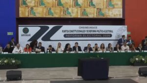 Diputados avalan en comisiones plan B de reforma electoral