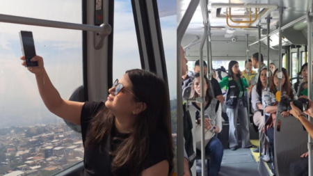 Medellín comparte su modelo urbano y de transporte con Panamá