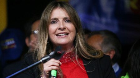 Defensoría pide investigar amenazas contra Paloma Valencia