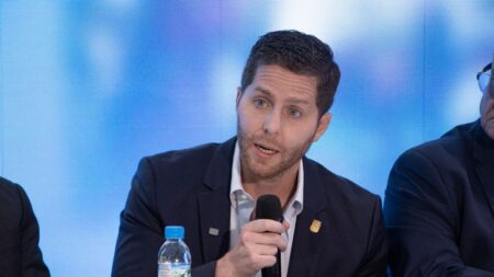 Mizrachi alerta por riesgo de paralización de obras en Panamá