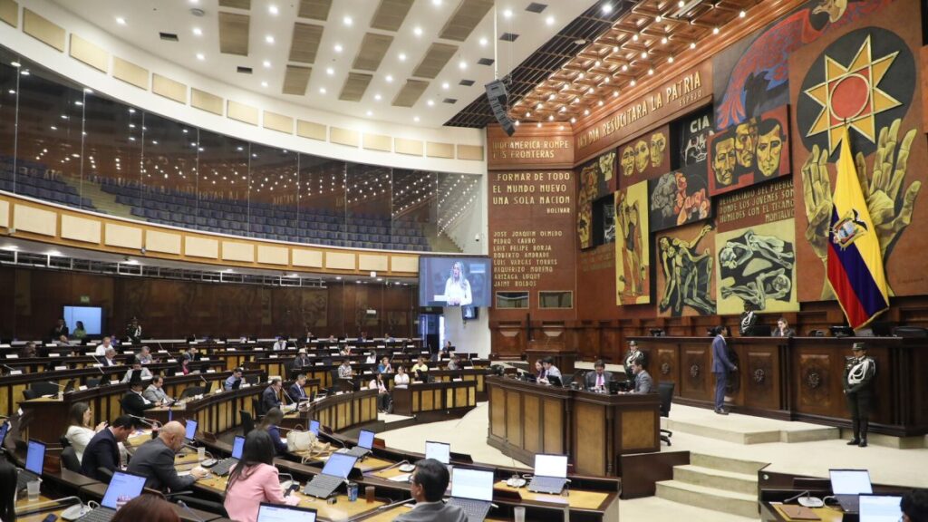 Reformas judiciales en Ecuador regresan a comisión tras debate Reformas judiciales en Ecuador regresan a comisión tras debate