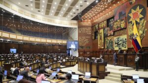 Reformas judiciales en Ecuador regresan a comisión tras debate Reformas judiciales en Ecuador regresan a comisión tras debate