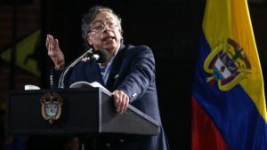 Polémica internacional por frase nazi publicada por Gustavo Petro