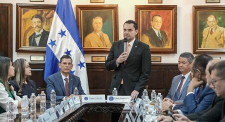Zambrano pide a la CSJ revisar reconocimiento de identidad de género