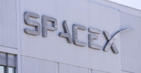 SpaceX acuerda contrato de $30,000 mdd con Google antes de su IPO