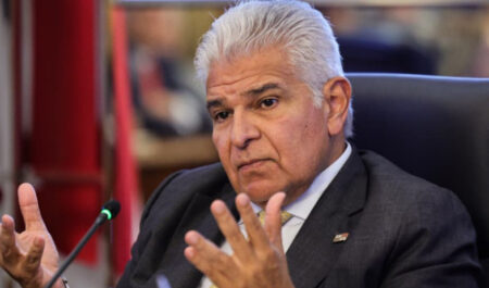 Presidente de Panamá anuncia reforma tras colapso carcelario Presidente de Panamá anuncia reforma tras colapso carcelario