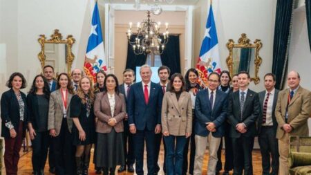 Boric impulsa comisiones asesoras para fortalecer políticas públicas