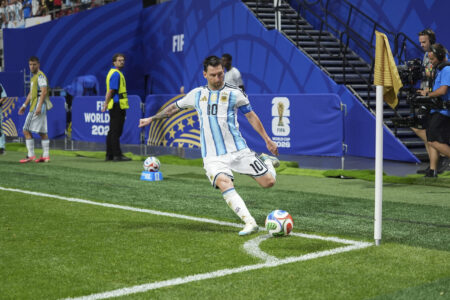 Consumo eléctrico en Argentina cae y sube durante partidos del Mundial Consumo eléctrico en Argentina cae y sube durante partidos del Mundial