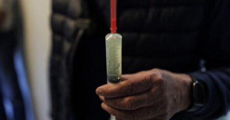 Francia legaliza la muerte asistida para enfermos incurables