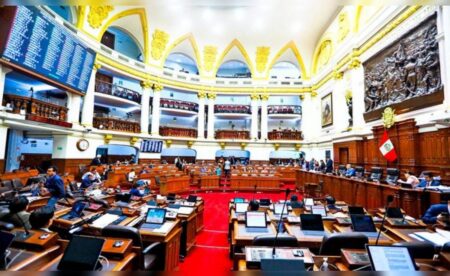 Diputados y senadores de Perú jurarán el 24 de julio