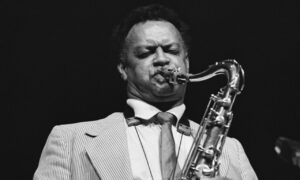 Fallece Plas Johnson, saxofonista de La Pantera Rosa, a los 94