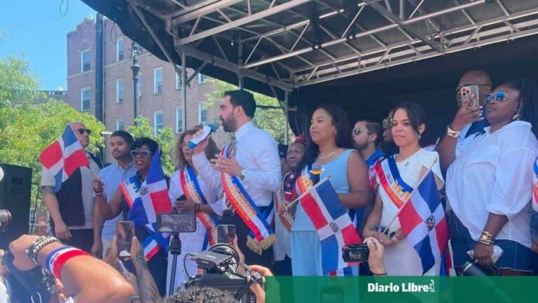 Alcalde de Nueva York encabeza Gran Parada Dominicana del Bronx
