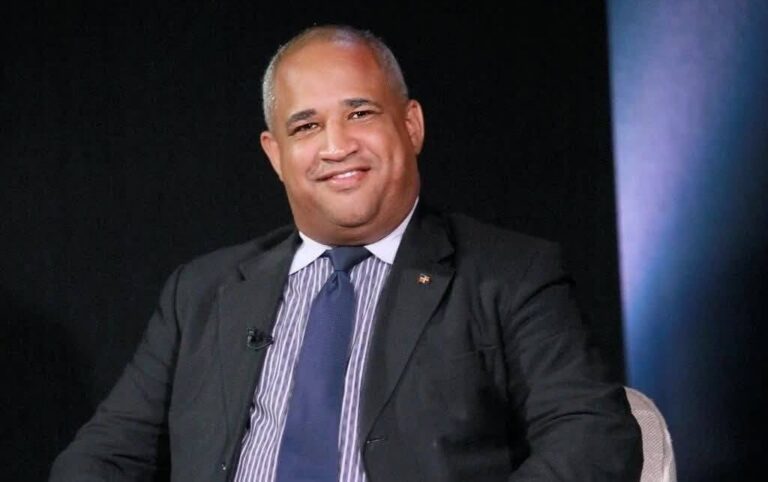 David Collado toma ventaja en el tablero del PRM: el respaldo de Yayo y el triunfo de Gloria Reyes reconfiguran la carrera hacia 2028