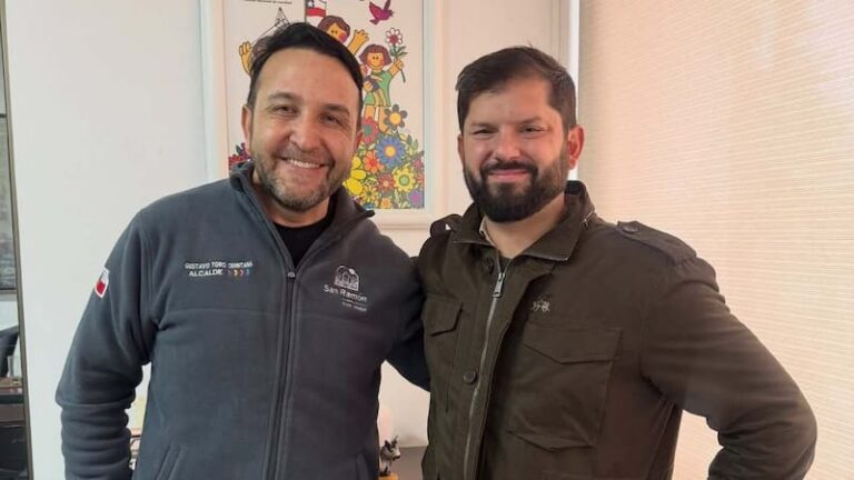 Boric refuerza vínculo con la comunidad en visita a San Ramón Boric refuerza vínculo con la comunidad en visita a San Ramón