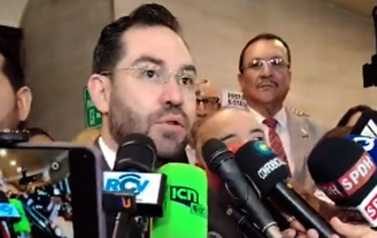 Jorge Cálix impulsa reforma para bajar costo de electricidad en Honduras