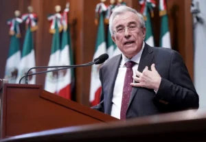 Gobernador de Sinaloa vuelve tras ser absuelto de nexos narco Gobernador de Sinaloa vuelve tras ser absuelto de nexos narco