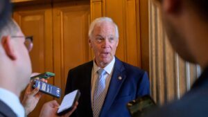 Senado de EE UU pospone votación sobre ley de ciudadanía impulsada por Trump